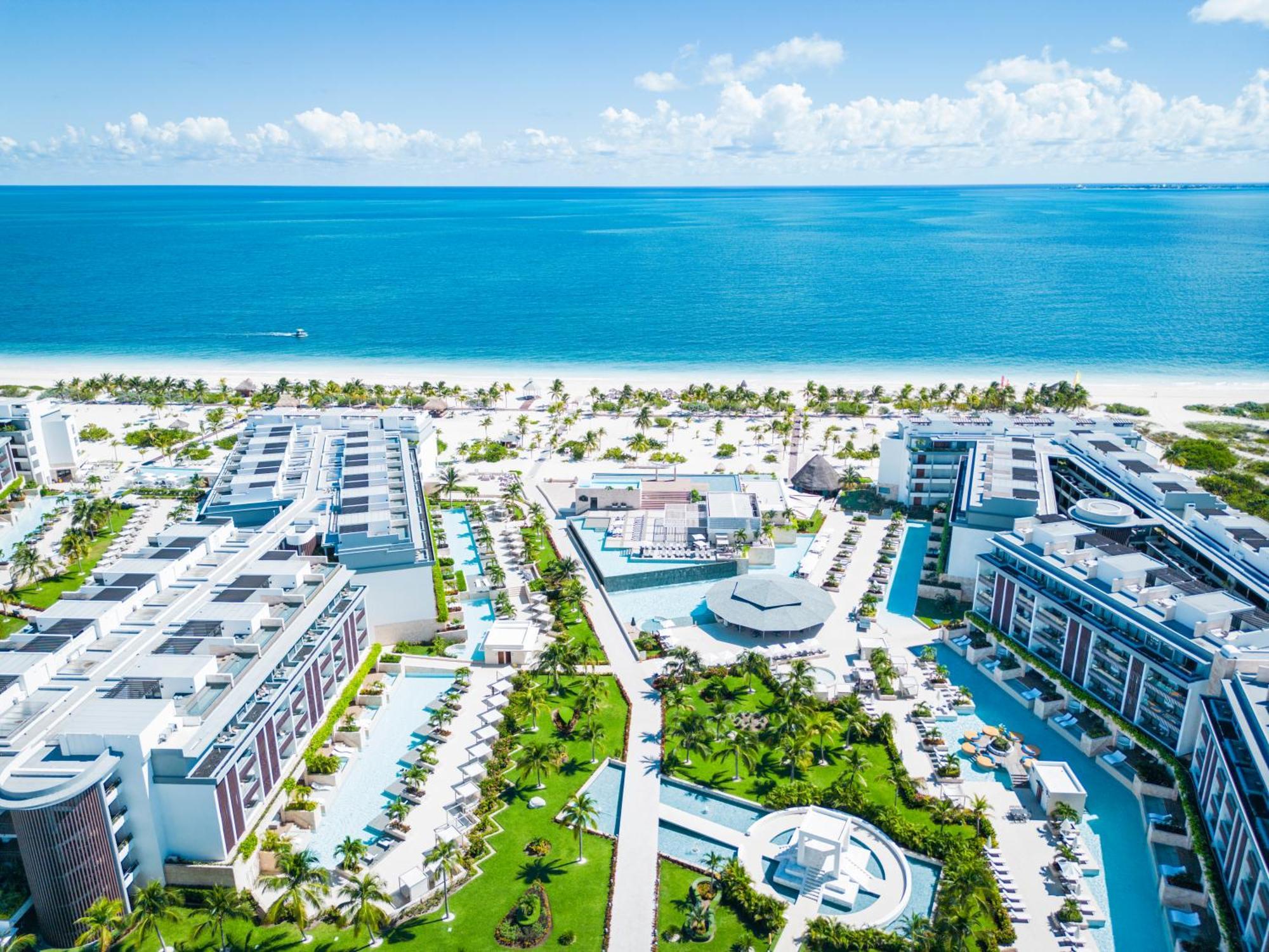 Majestic Elegance Costa Mujeres (Adults Only) Hotel Cancun Exterior photo Aerial view of the resort