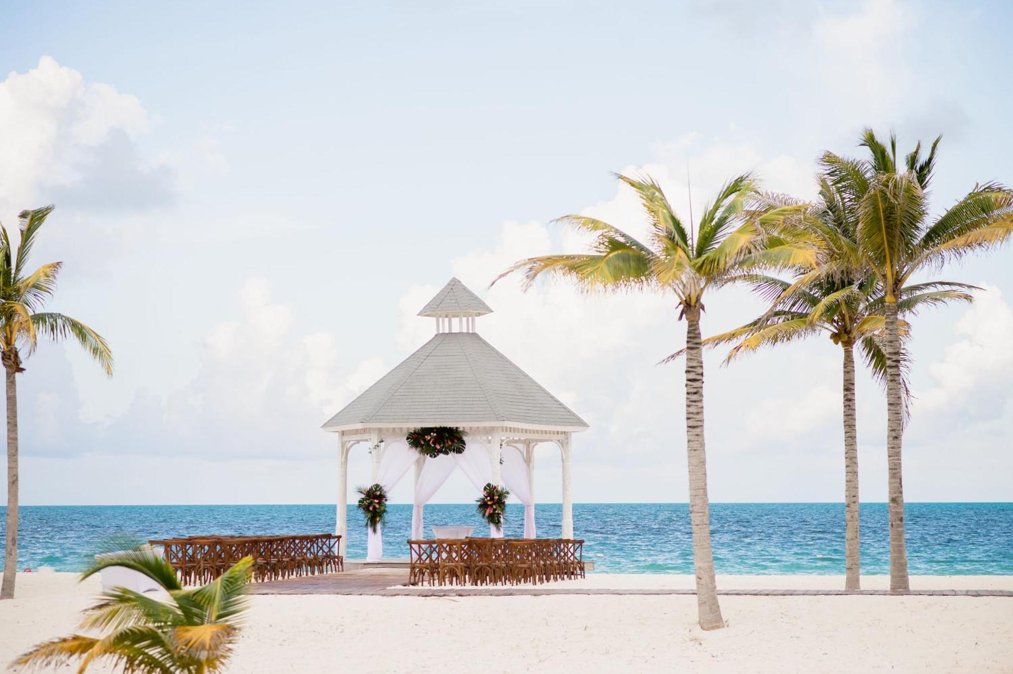 Majestic Elegance Costa Mujeres (Adults Only) Hotel Cancun Exterior photo Beach at the Grand at Moon Palace